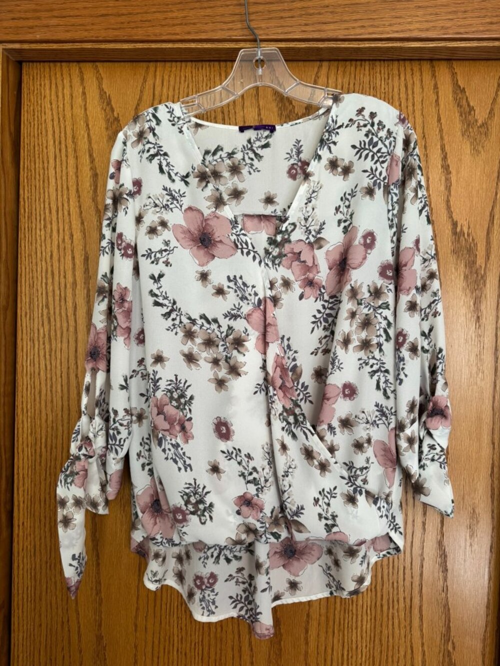 West Key Large 3/4 length sleeve blouse, white with pink flowers